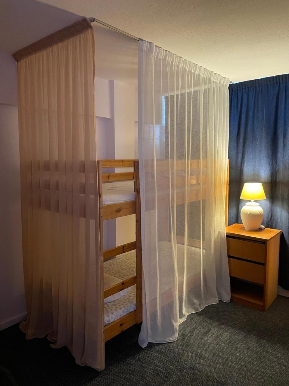 Premium Hostel Marina Paphos Extérieur photo
