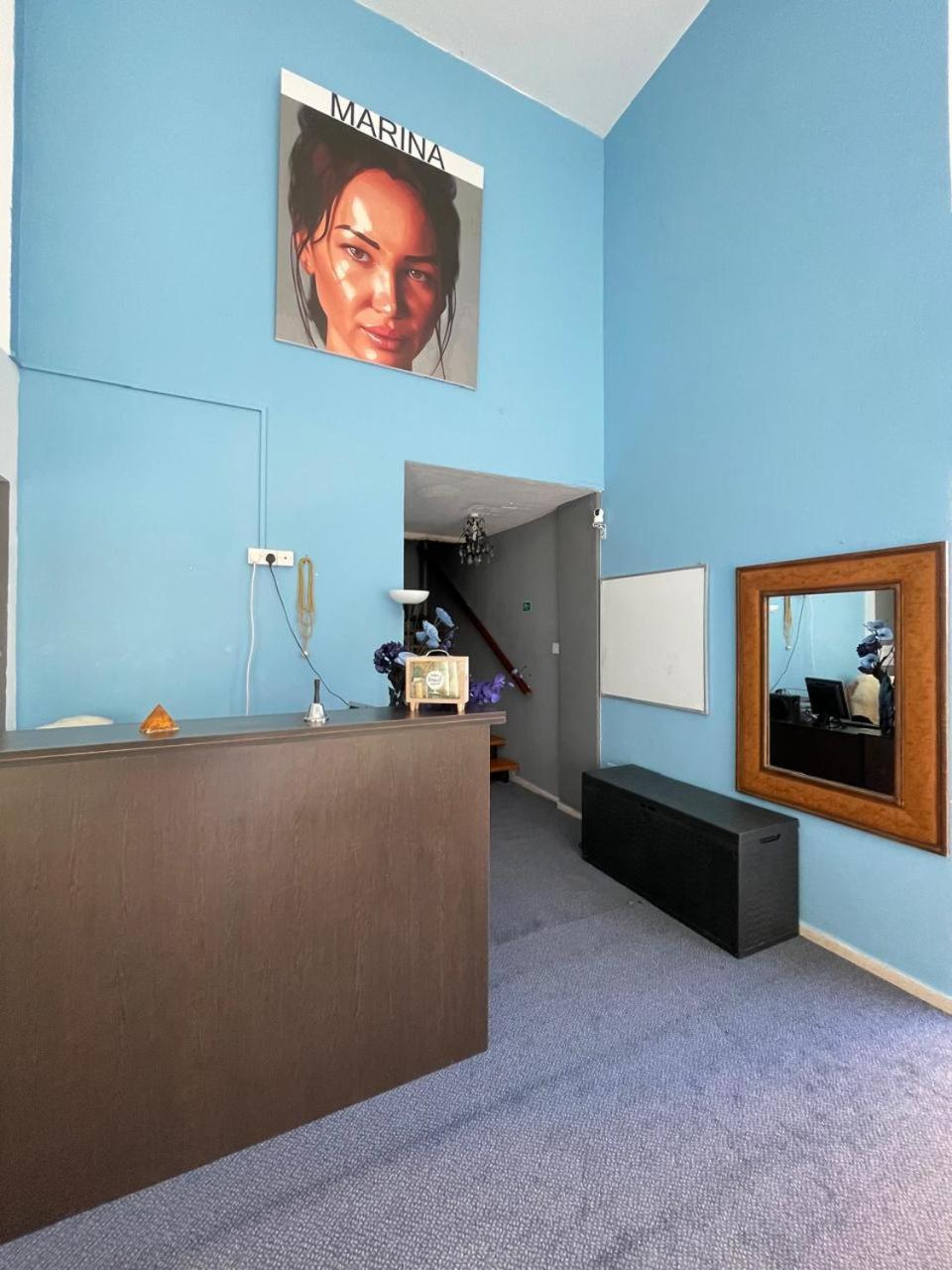 Premium Hostel Marina Paphos Extérieur photo