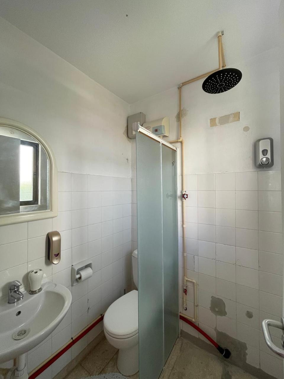 Premium Hostel Marina Paphos Extérieur photo