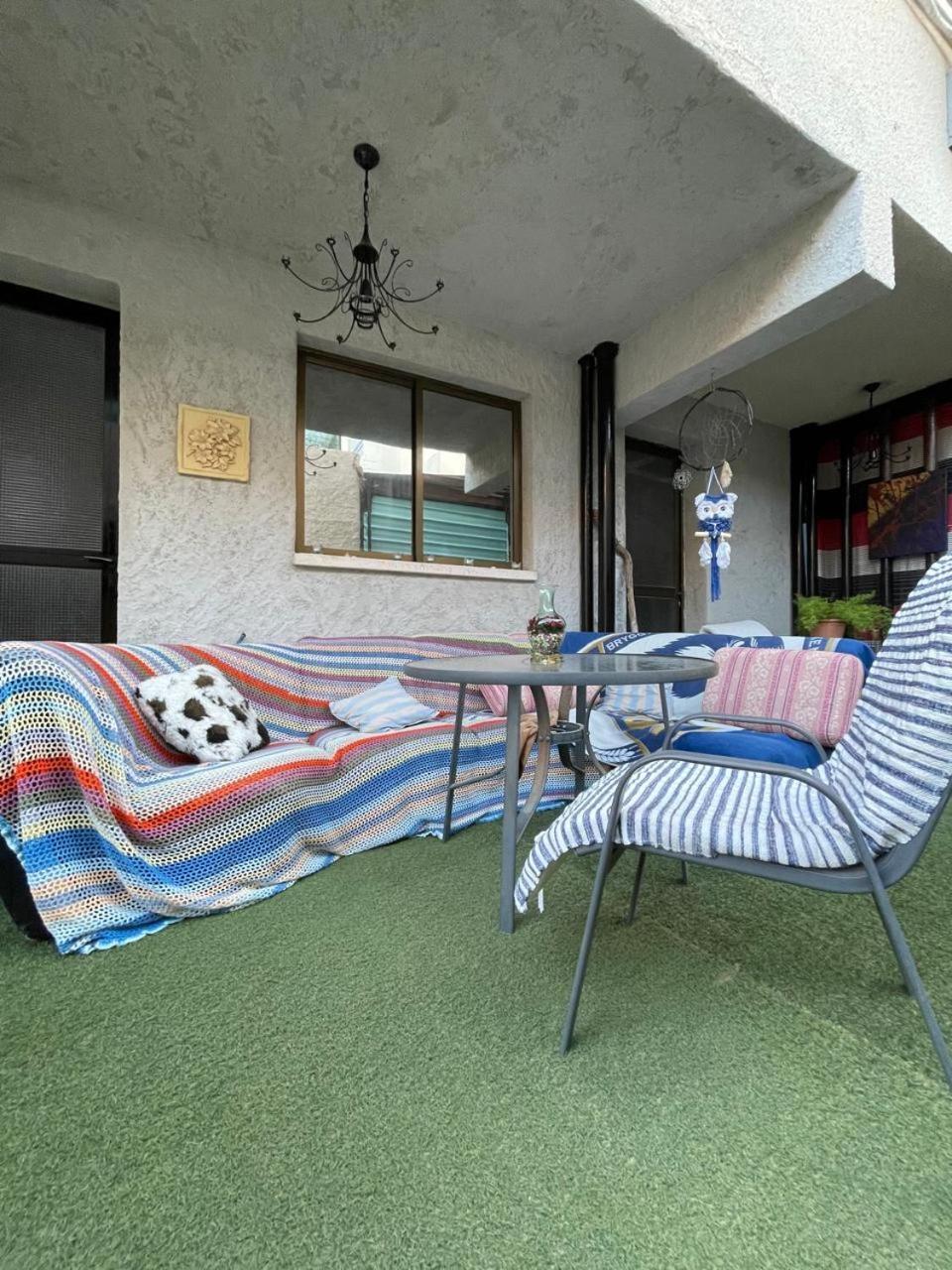 Premium Hostel Marina Paphos Extérieur photo