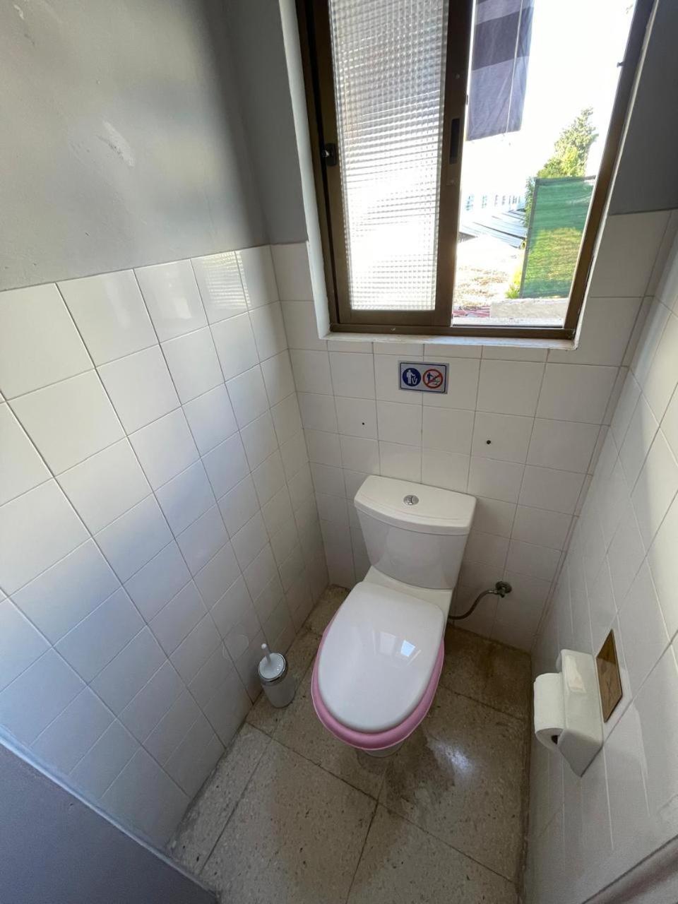 Premium Hostel Marina Paphos Extérieur photo